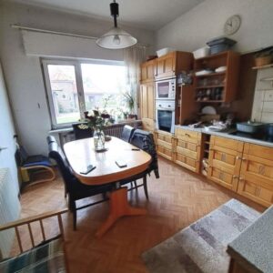 Wohn-Geschäftshaus für zwei große Familien mit Gewerbefläche & Ausbaupotenzial  26835 Neukamperfehn – Samtgemeinde Hesel, Landkreis Leer, Niedersachsen